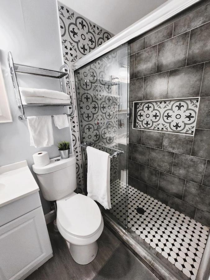 Cheerful Super Suite + 2 Queen + Sofa Bed Minutes From The Airport! Tampa Exterior foto